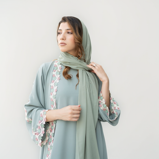 stylish abaya, trendy abaya, buy abayas online, abayas for women, crepe abaya in uae