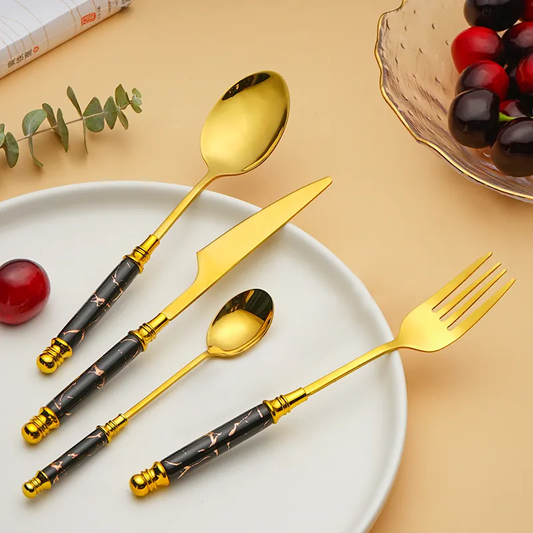 VAV GET 24-PIECE FLATWARE CUTLERY SET FOR 6 PEOPLE.