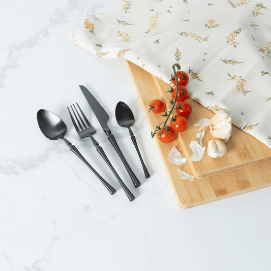 VAV GET 16-PIECE FLATWARE CUTLERY SET FOR 4 PEOPLE.