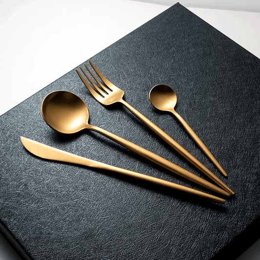 VAV GET 24-PIECE FLATWARE CUTLERY SET FOR 6 PEOPLE.