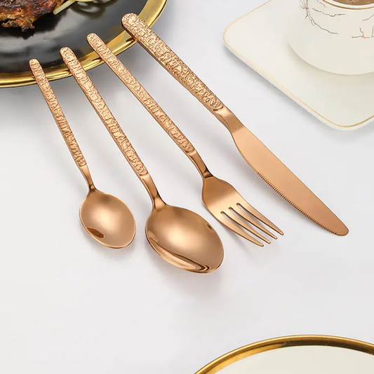 VAV GET 24-PIECE FLATWARE CUTLERY SET FOR 6 PEOPLE.