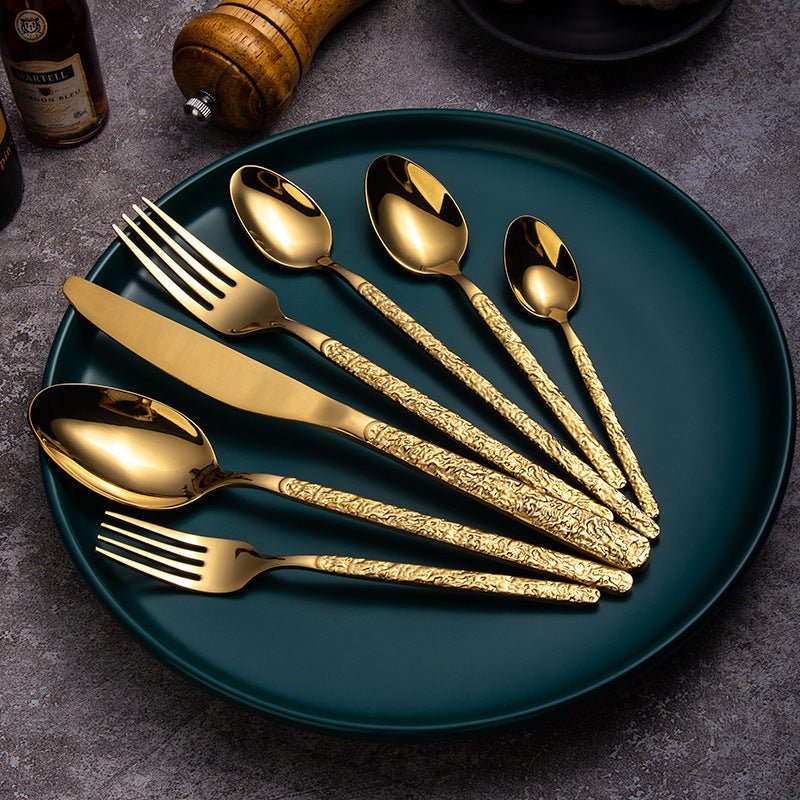 24-PIECE CUTLERY SET - V A V GET